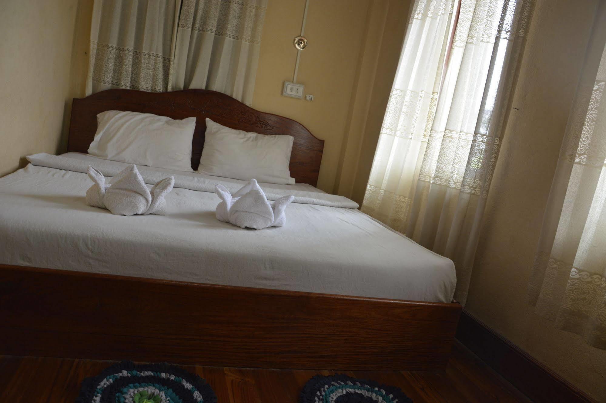 Silikhane Guesthouse Luang Prabang Ngoại thất bức ảnh